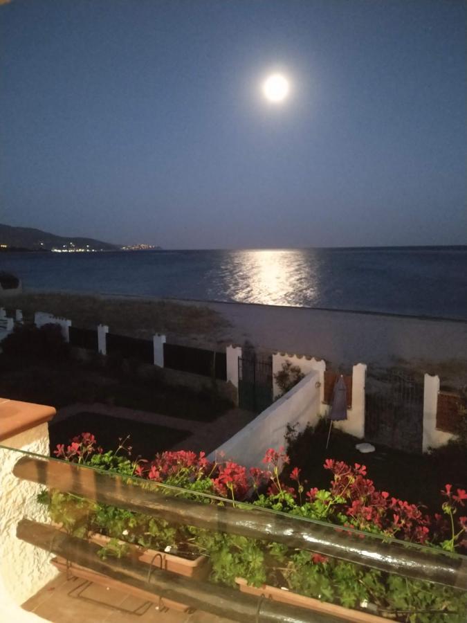 In Front Of The Beach - La Terrazza Sul Mare Flumini di Quartu Exteriér fotografie